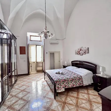 La Casa Di Albina Apartment *